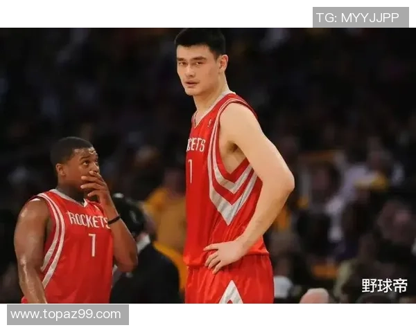 姚明凭借卓越技术与出色表现成为篮球界的传奇人物