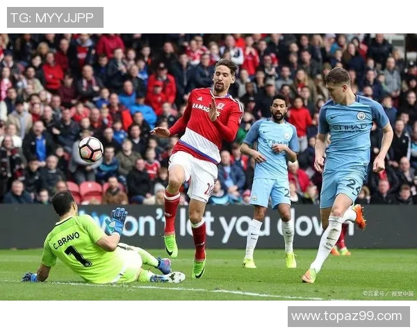 西甲激战皇马与曼联战成平局乌龙球引发争议与热议