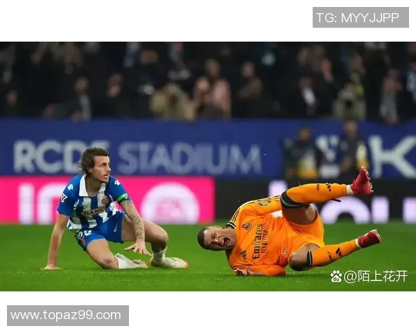 西甲精彩对决波尔图大胜曼城帽子戏法引爆全场激情