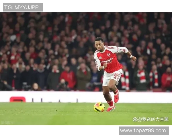 欧冠大战曼联逆转阿森纳绝杀瞬间点燃全场激情分析