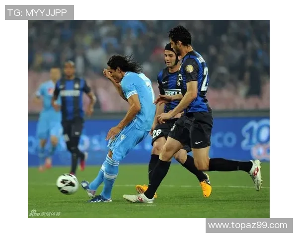 友谊赛精彩对决波尔图与那不勒斯战成平局帽子戏法引发全场欢呼